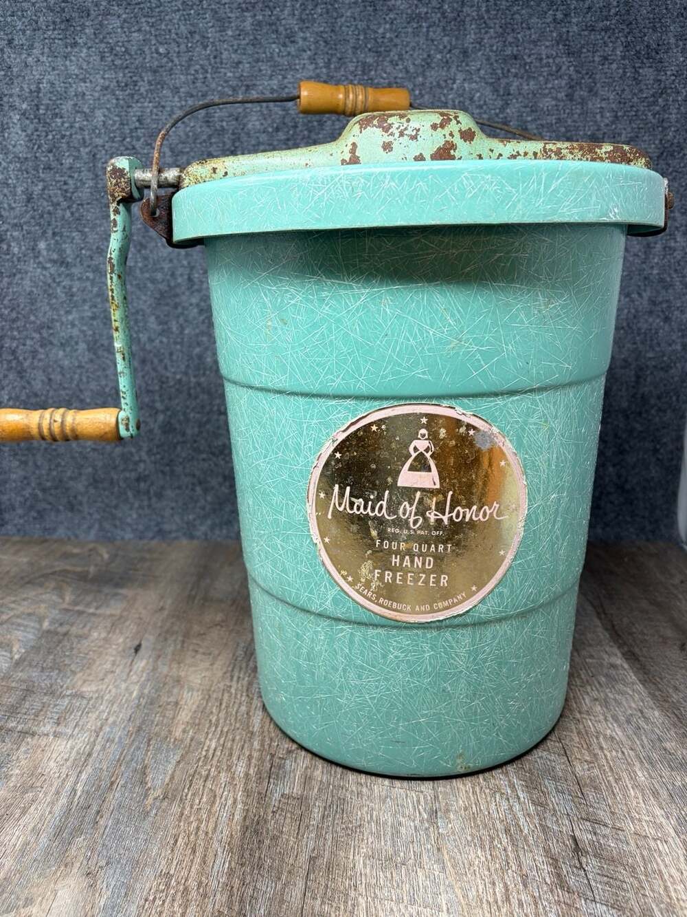 Vintage Hand Crank Ice Cream Maker -4 Qt Sears Maid Of Honor -Fiberglass Tub
